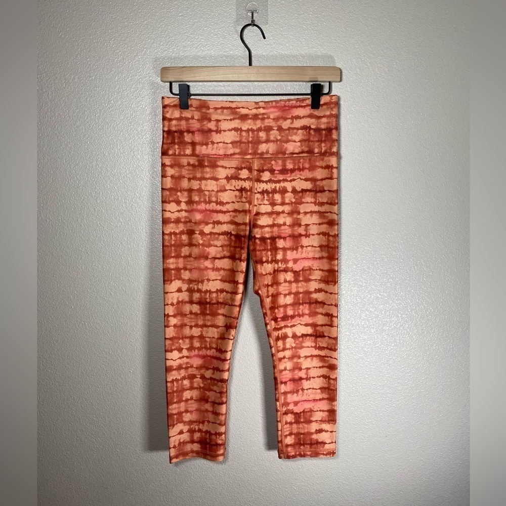 Athleta Elation Printed Capri Leggings size M K1